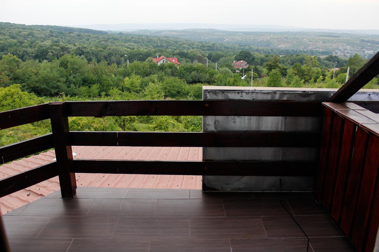 Pensiunea Taverna Bucium Iasi Ngoại thất bức ảnh
