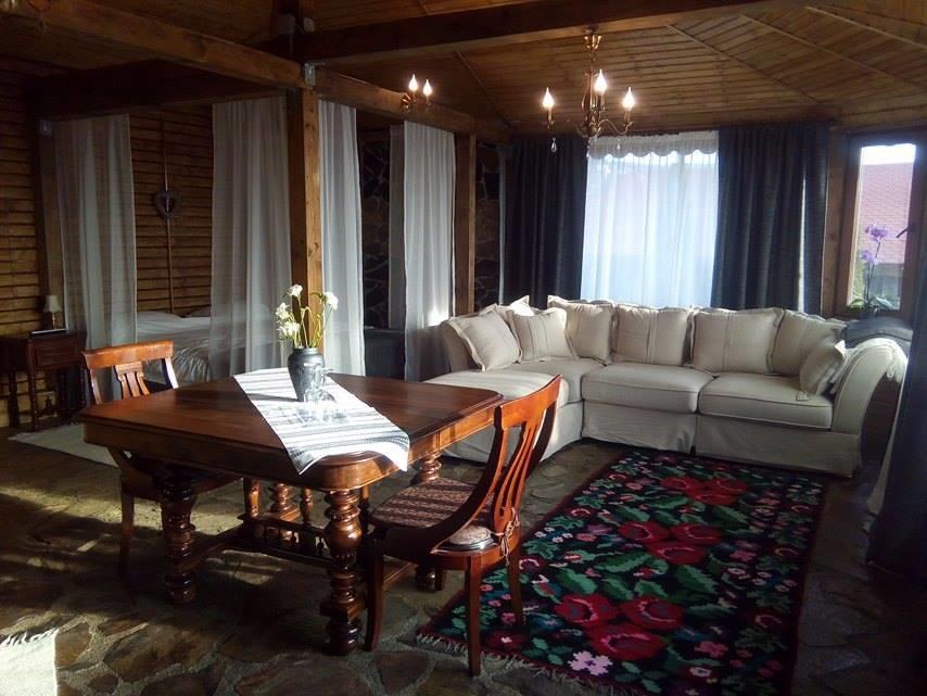 Pensiunea Taverna Bucium Iasi Ngoại thất bức ảnh